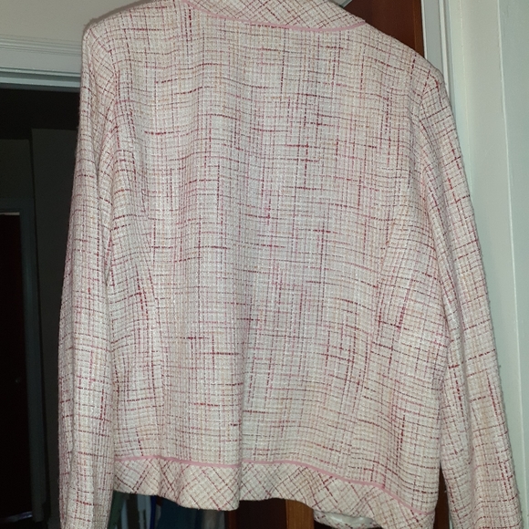 Jacket - Picture 2 of 3